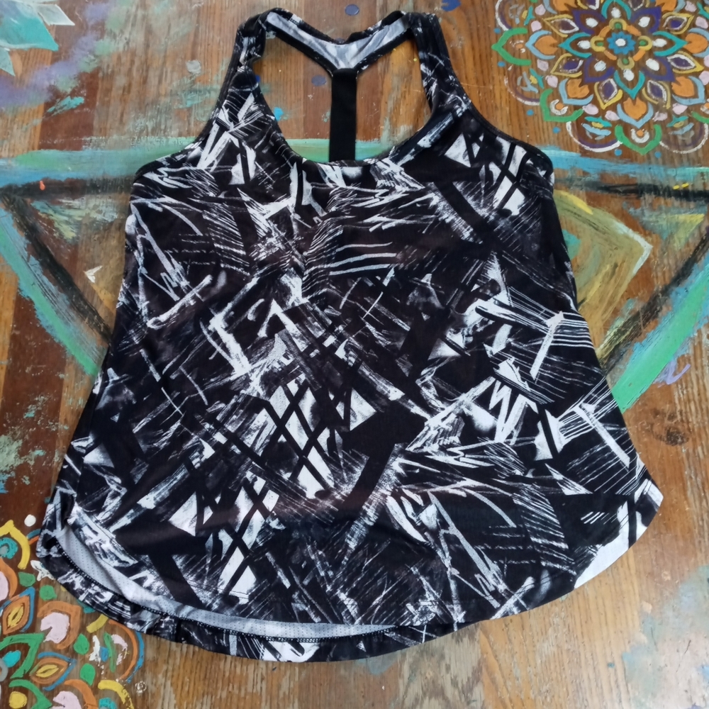 Super cute breathable work out tank Old navy active wear